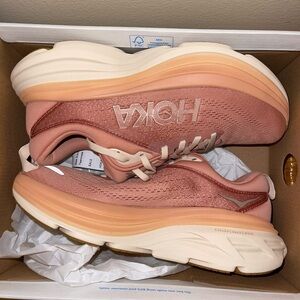HOKA - Bondi 8 (Size 8)
